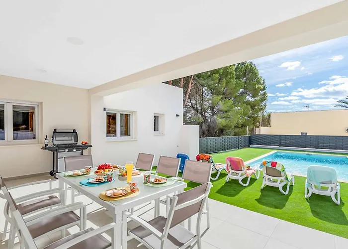 Aiko 빌라 테울라다